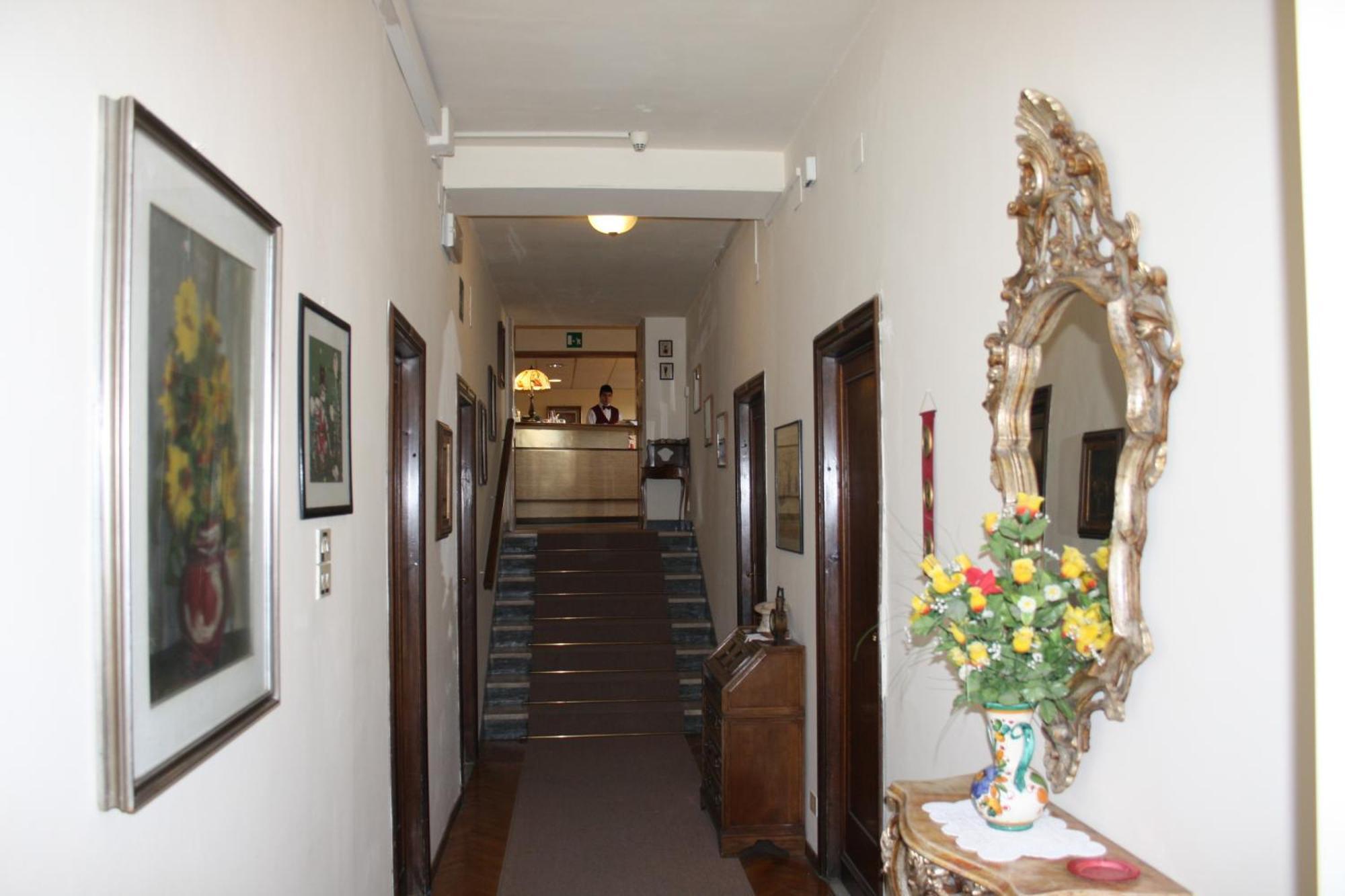 Hotel Bodoni Firenze Kültér fotó